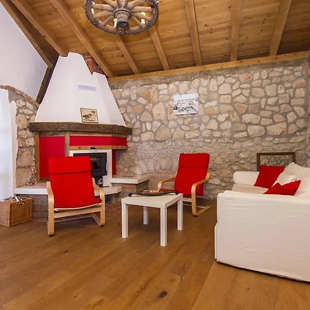 Milena Villa Brseč